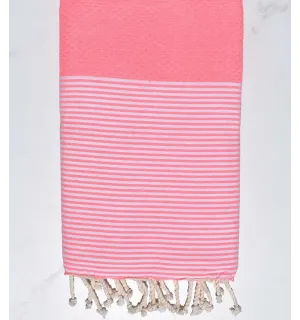 Serviette de plage nid d'abeille rose fluo Fouta Tunisia - 1