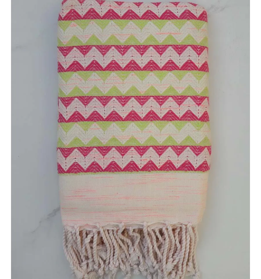 Fouta zigzag bianco crema, rosa e verde chiaro 