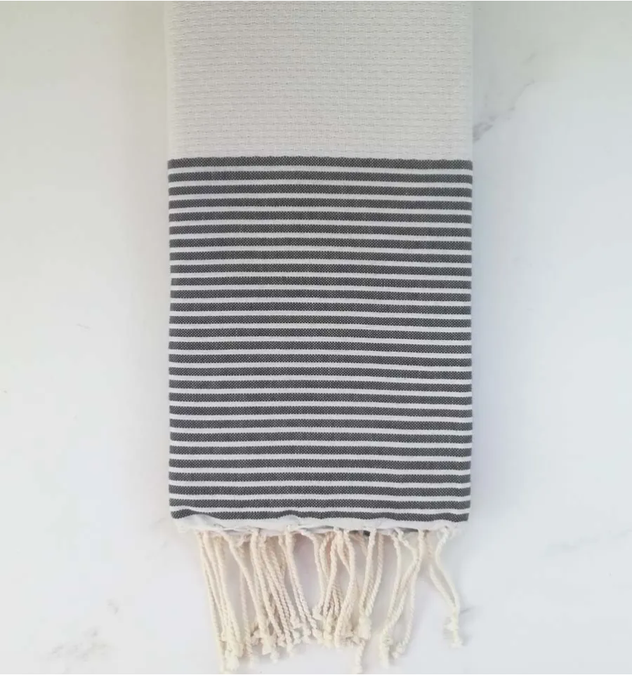 Fouta grigio chiaro con strisce scuro 