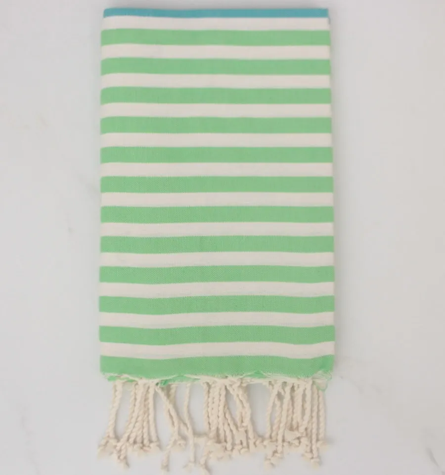 Fouta blu bondi, prato verde e bianco crema 