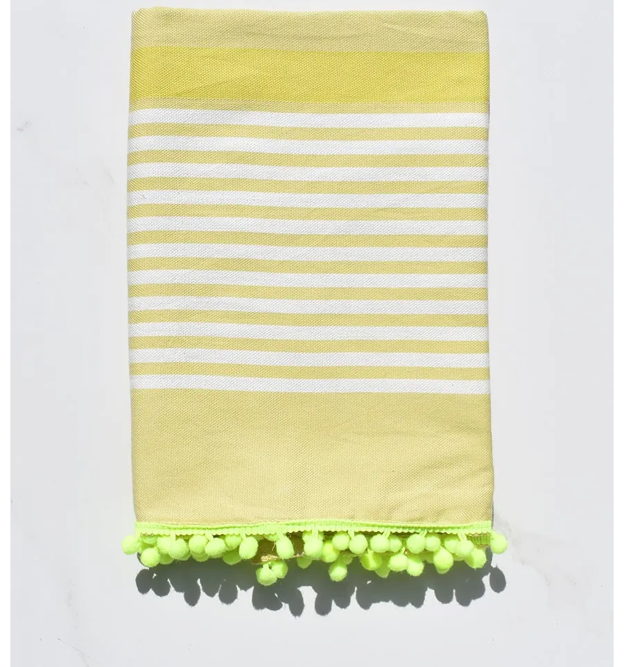 Fouta bianco sporco, certosa con pompon 